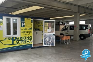 Parking Suprema - Chiavi in Mano - Cardano al Campo (VA), Via Papa Giovanni XXIII, 195 (disabled) 3