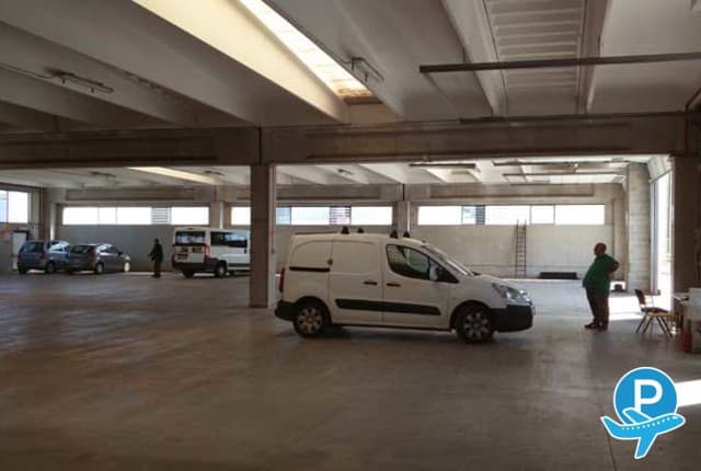 Parking Suprema - Chiavi in Mano - Cardano al Campo (VA), Via Papa Giovanni XXIII, 195 (disabled) 1