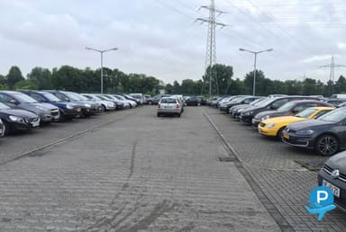 Park & Fly Düsseldorf - Düsseldorf, Parsevalstraße 21 2