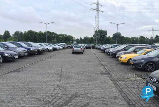 Park & Fly Düsseldorf - Düsseldorf, Parsevalstraße 21 2