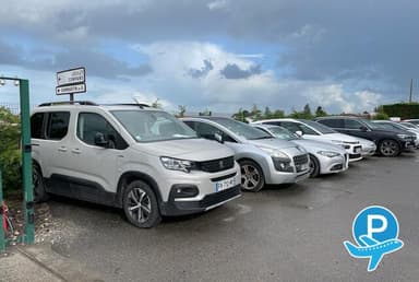 Hop Parking (Do not use) - Villeneuve Sous Dammartin, 3 route de moussy (disabled) 4