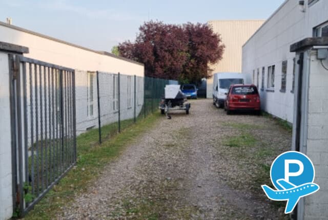 Sicherparken DUS - Düsseldorf, Ungelsheimer Weg 10 3