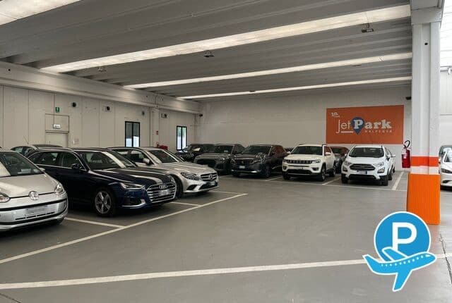 JetPark Malpensa - Cardano Al Campo (VA), Via Papa Giovanni XXIII, 206 3